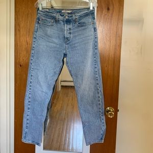 Levi’s Wedgie Icon Jeans